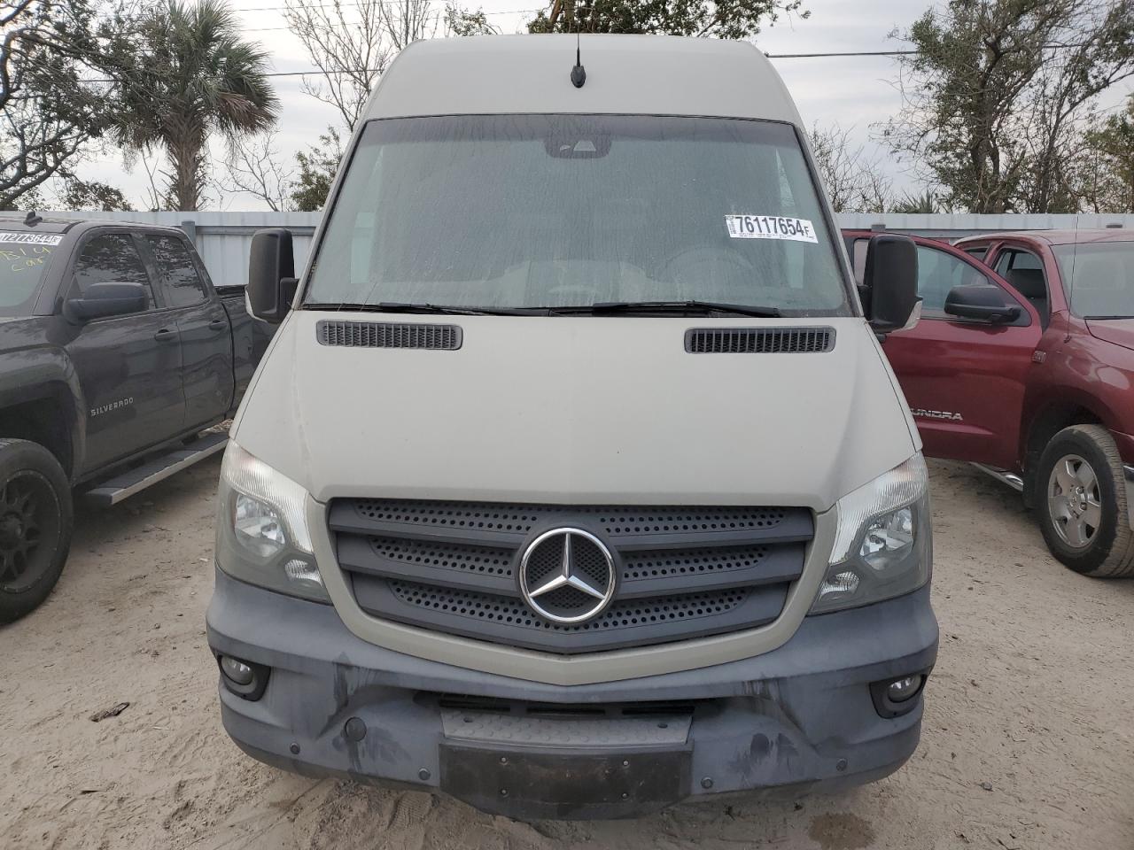 VIN WD4PE7CDXGP233186 2016 MERCEDES-BENZ SPRINTER no.5