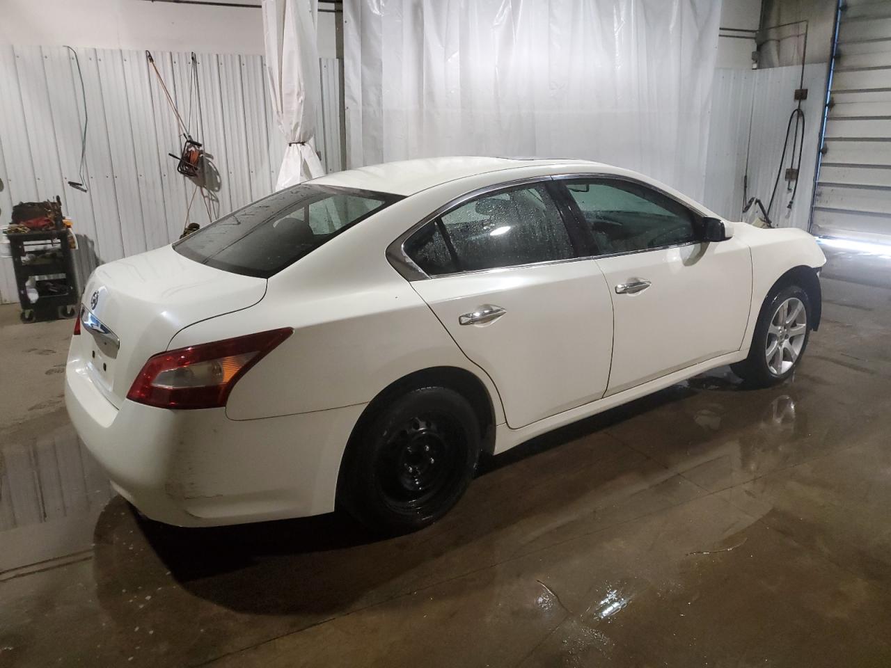 2009 Nissan Maxima - Image 3