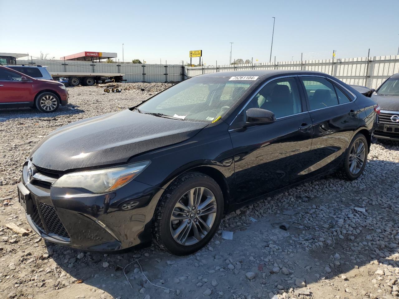 4T1BF1FK1HU616781 2017 TOYOTA CAMRY - Image 1