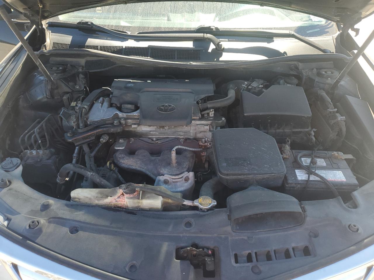 2014 Toyota Camry - Image 11