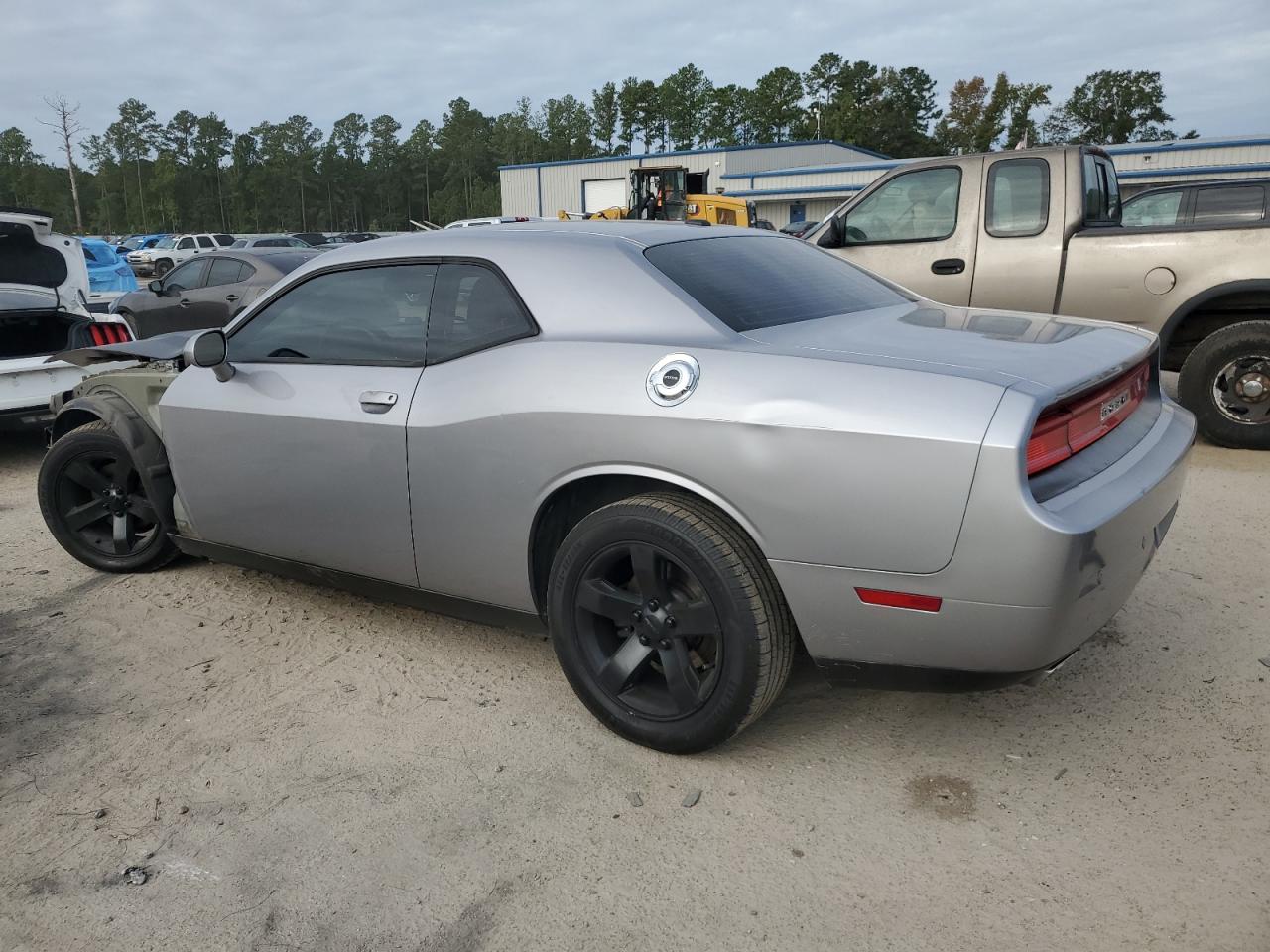 2014 Dodge Challenger - Image 2