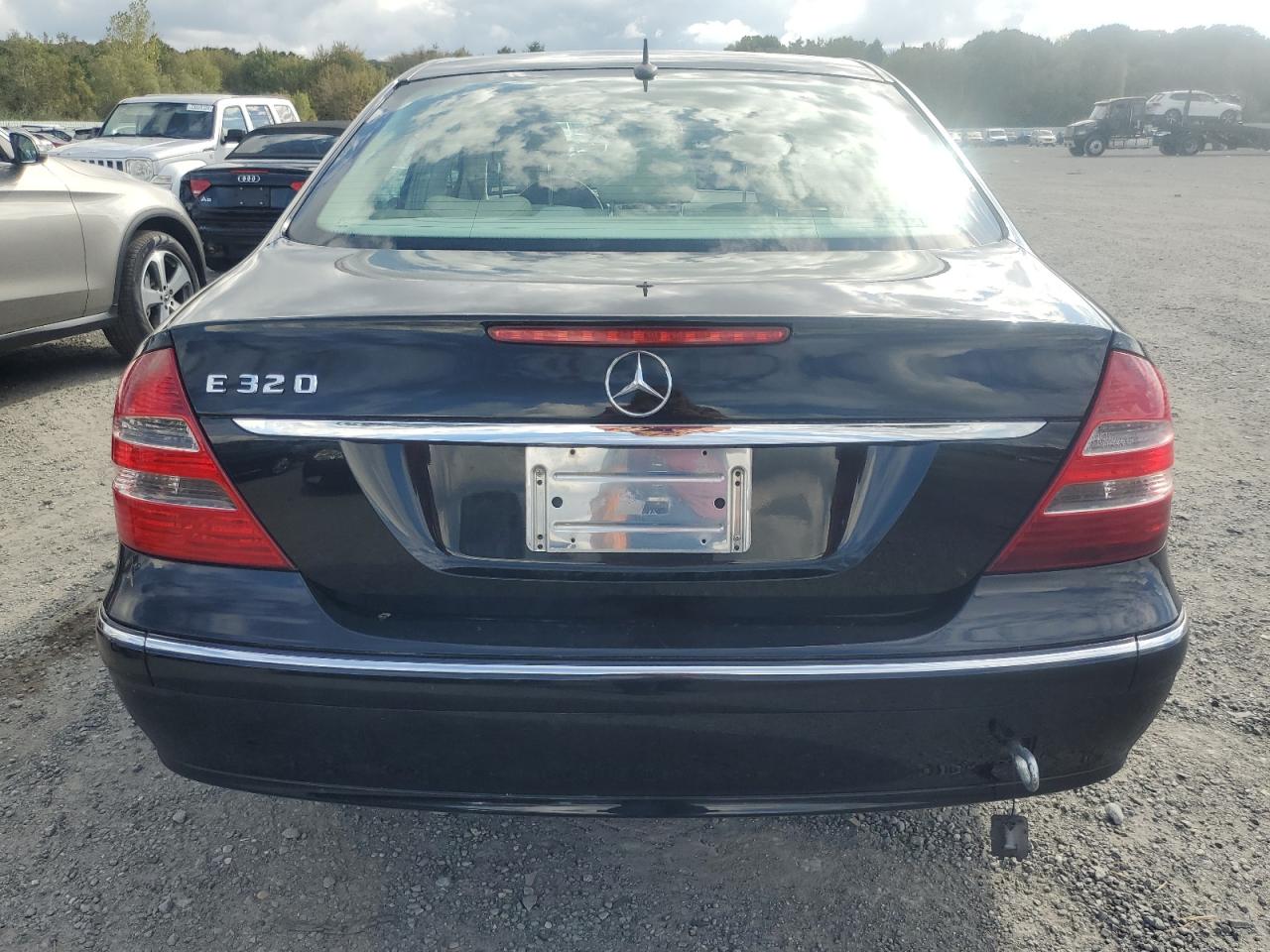 WDBUF65J75A691533 2005 Mercedes-Benz E 320