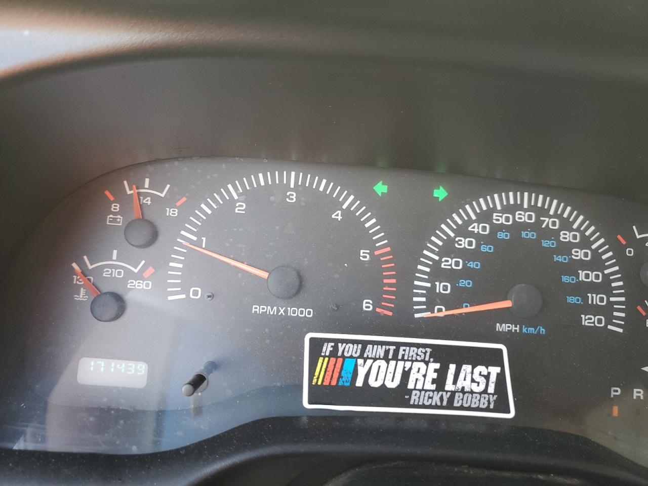 1999 Dodge RAM - Image 9