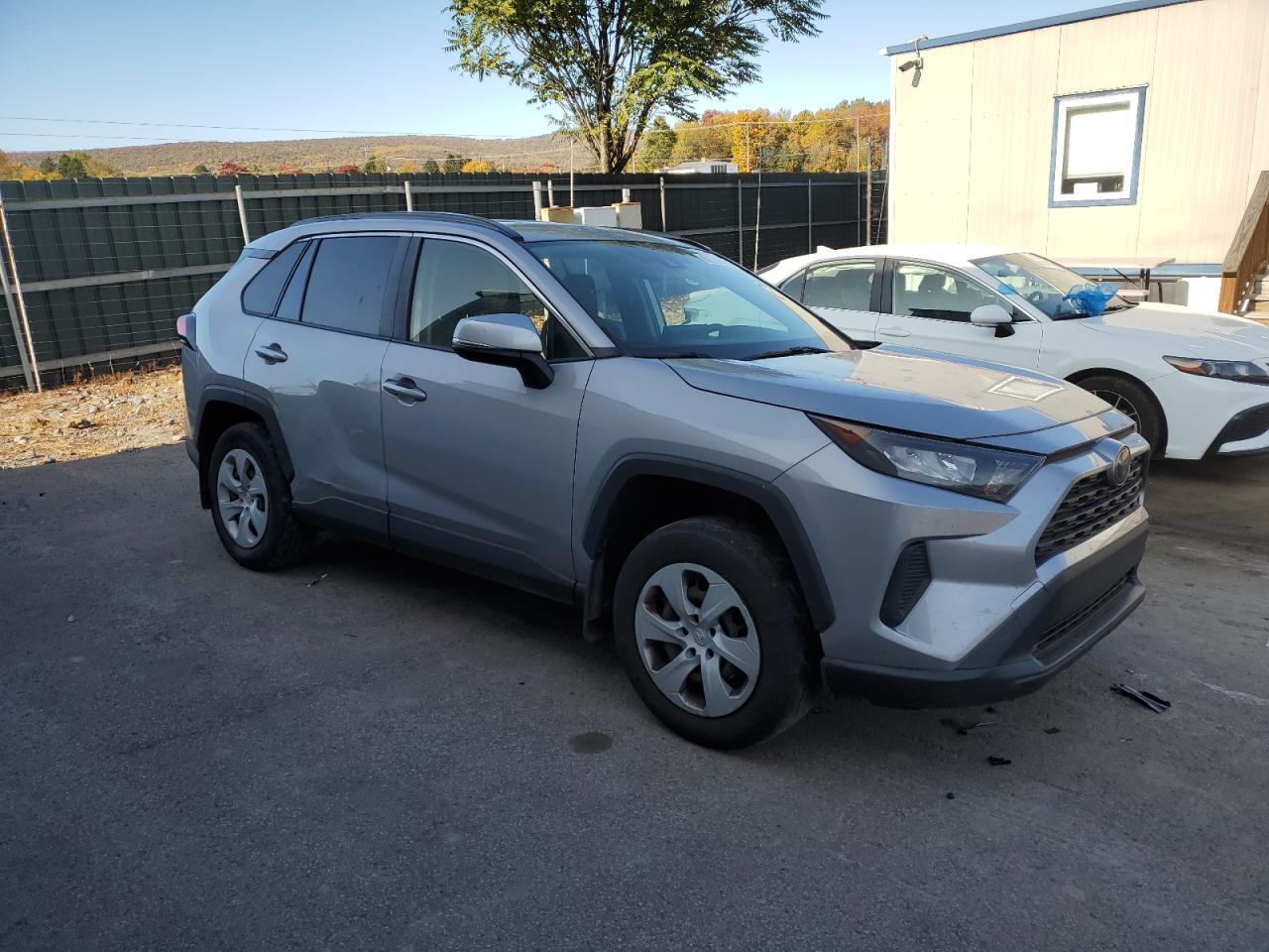 2019 Toyota RAV 4 - Image 4