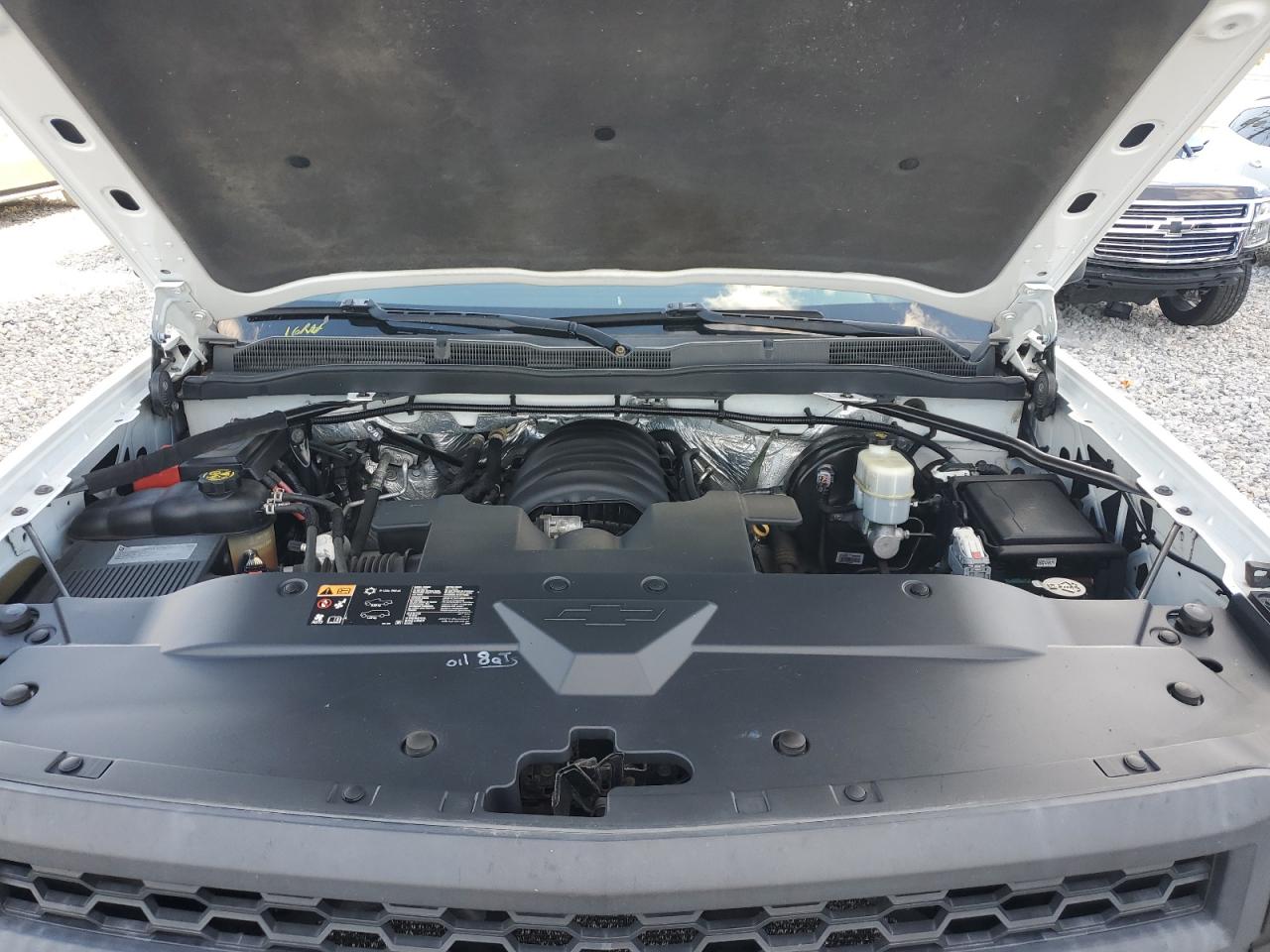 2015 Chevrolet Silverado - Image 11
