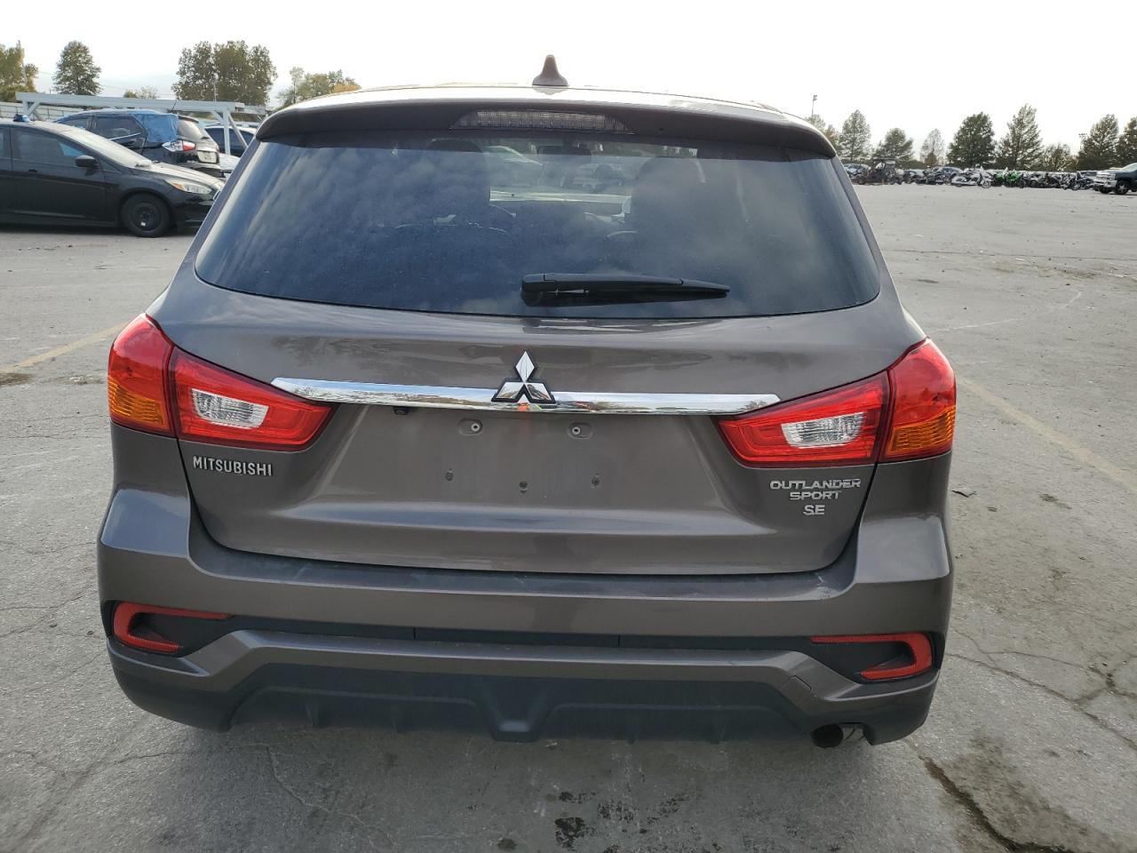 2018 Mitsubishi Outlander Sport Es VIN: JA4AP3AW2JU005046 Lot: 77742274