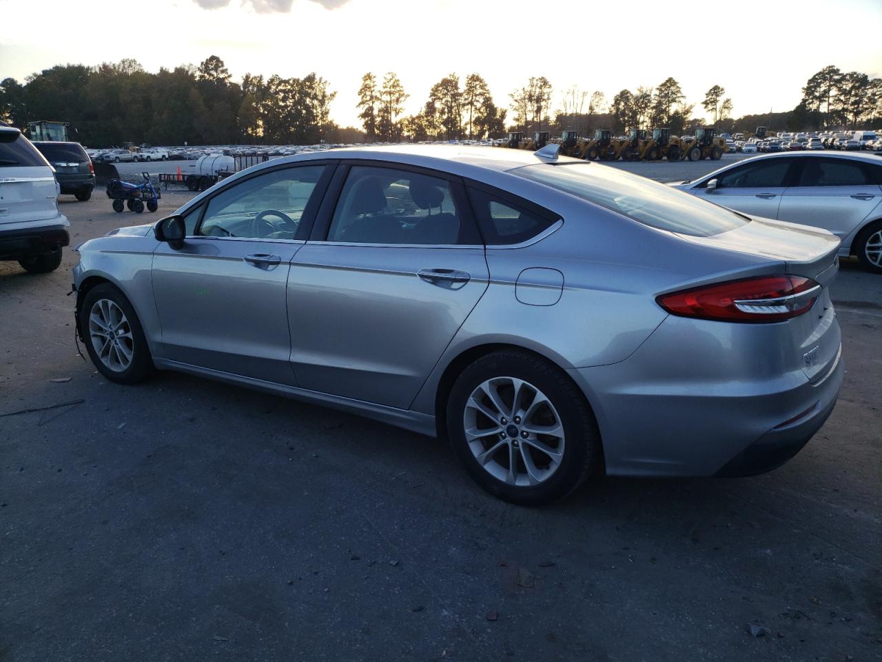 2020 Ford Fusion - Image 2