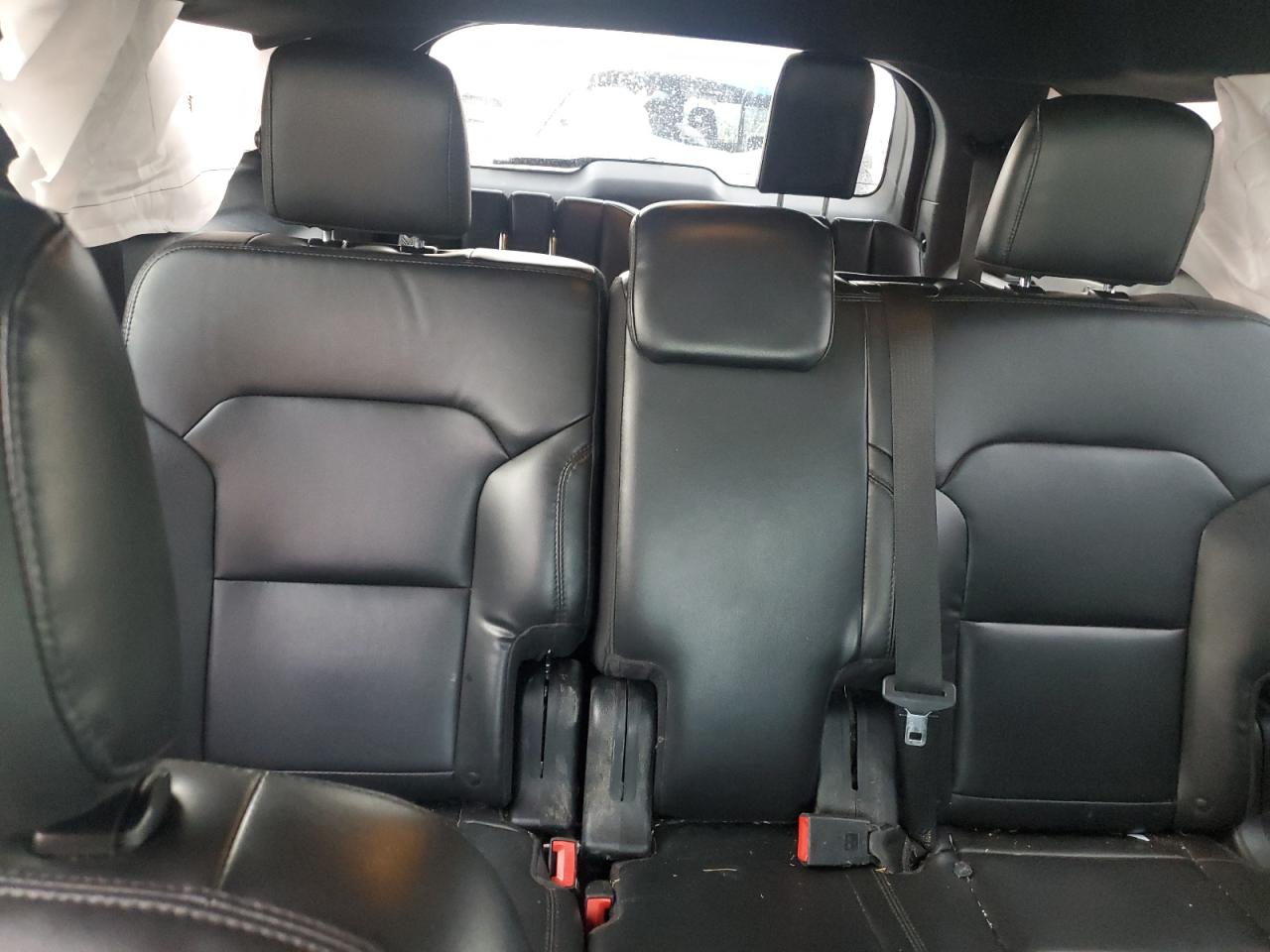 2019 Ford Explorer - Image 10