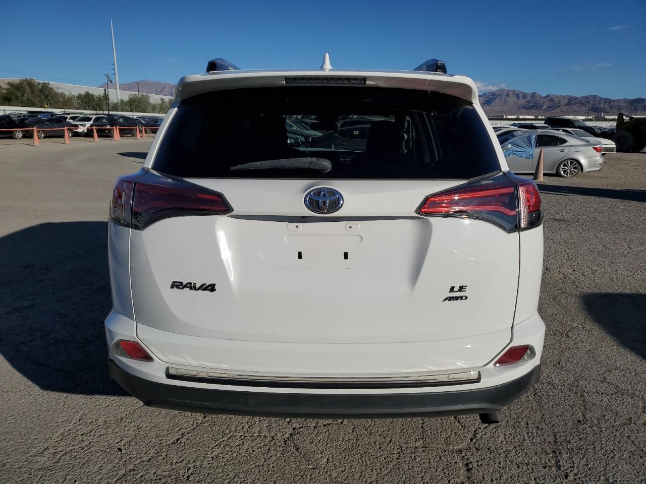 VIN 2T3BFREV2HW640556 2017 TOYOTA RAV4 no.6