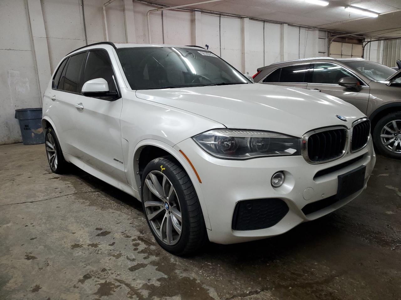 VIN 5UXKR0C52E0H18535 2014 BMW X5 no.4