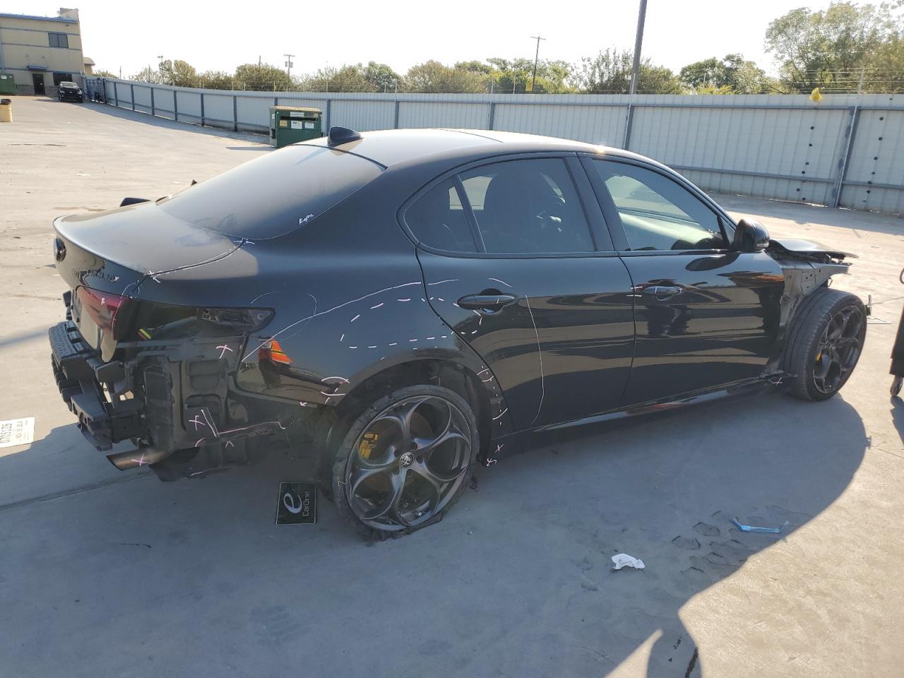 2020 Alfa Romeo Giulia - Image 3