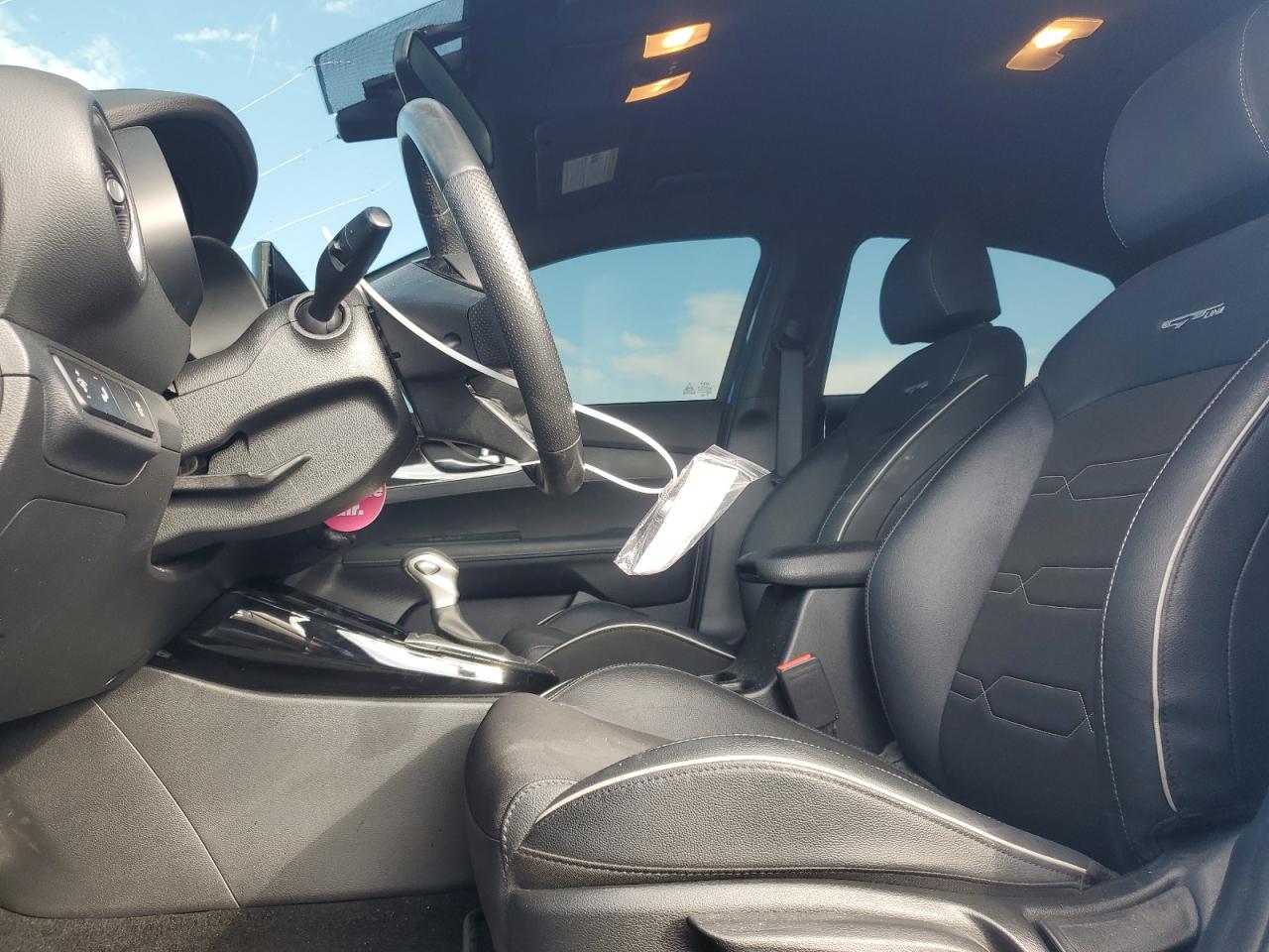 2023 Kia Forte - Image 7