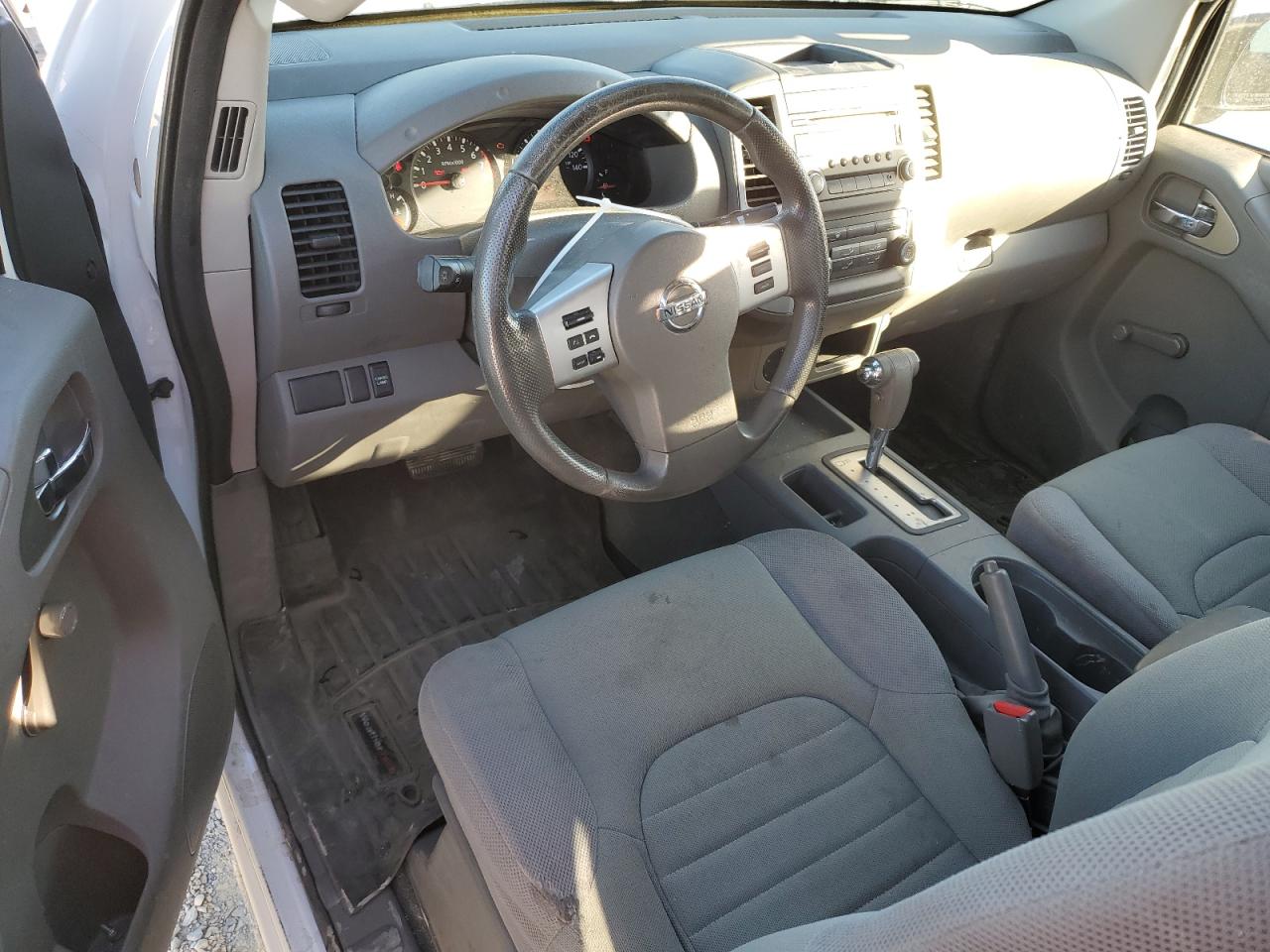 2015 Nissan Navara (Frontier) - Image 8