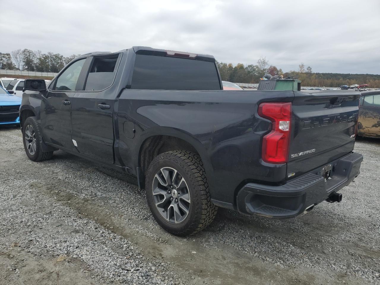 2022 Chevrolet Silverado - Image 2