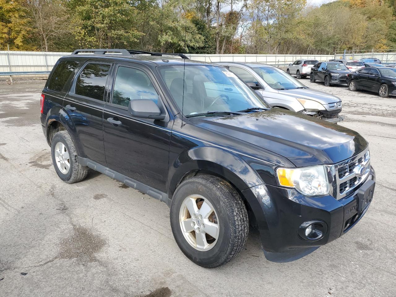 2011 Ford Escape - Image 4