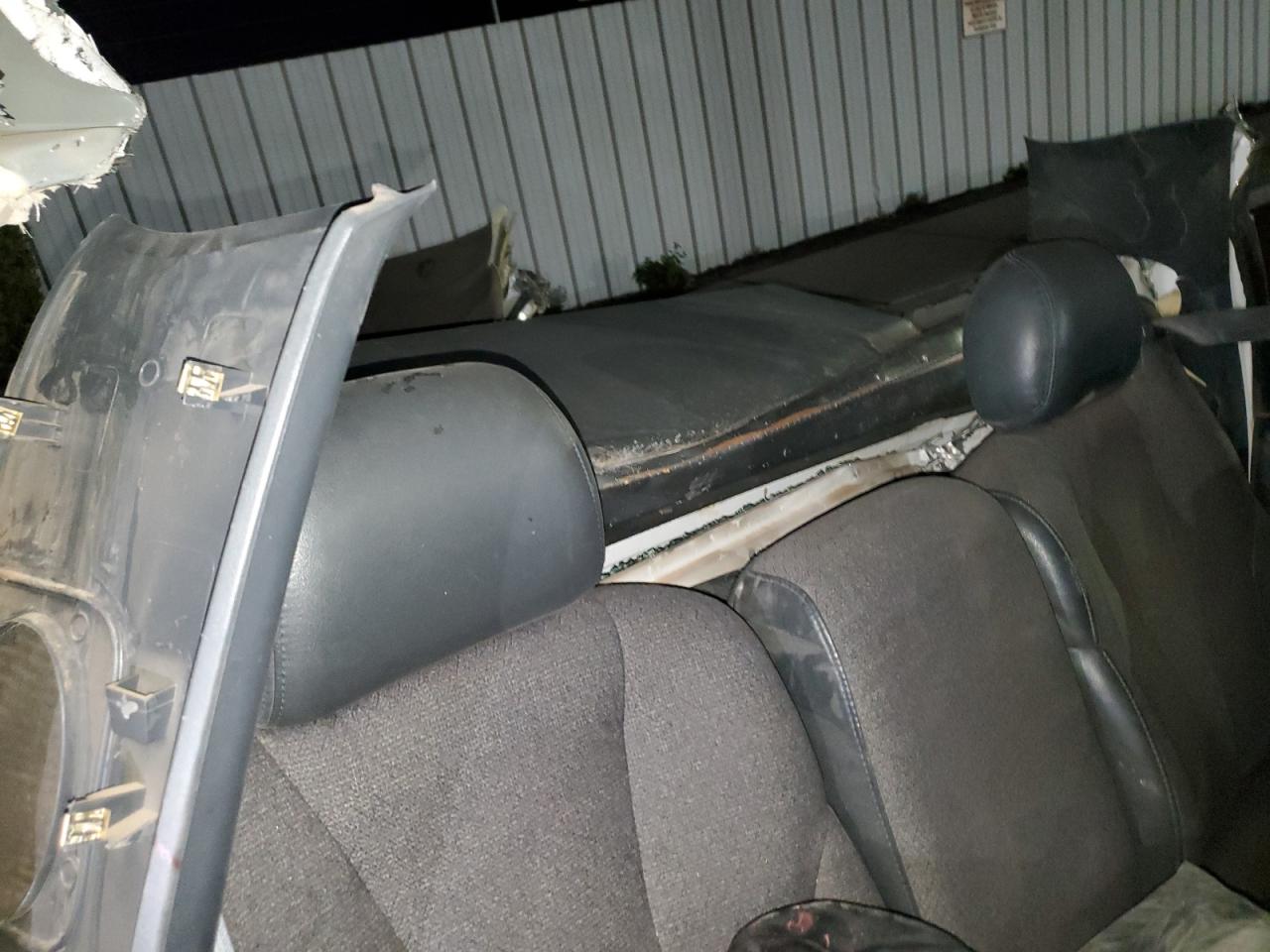 2001 Chevrolet Silverado K1500 VIN: 1GCEK14W11Z140558 Lot: 76209344