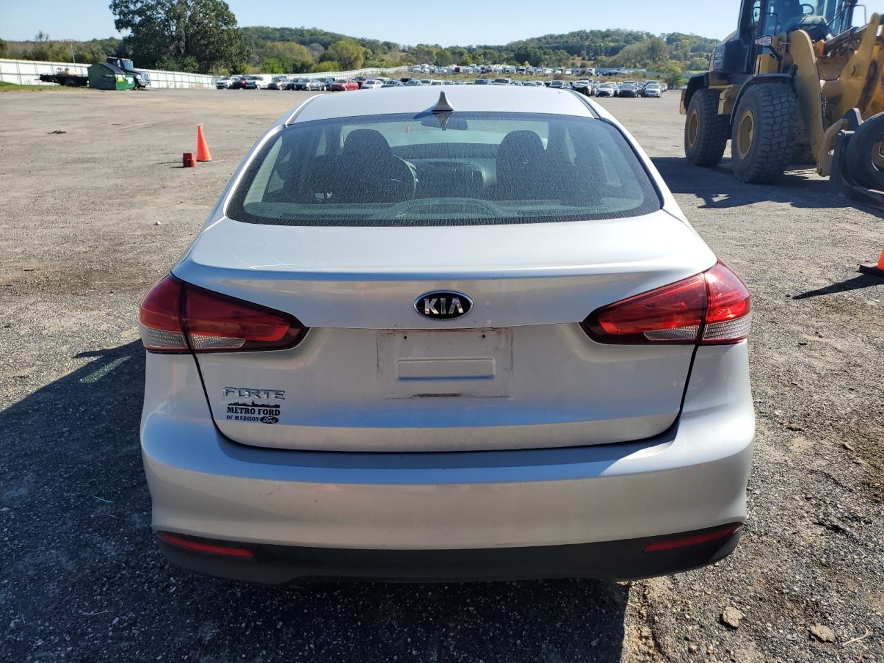 3KPFK4A74HE140899 2017 Kia Forte Lx