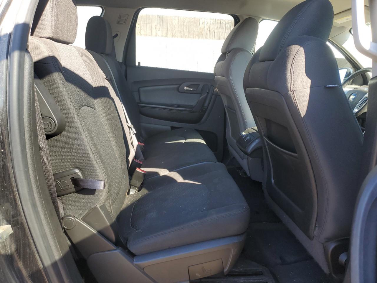 2011 Chevrolet Traverse - Image 11
