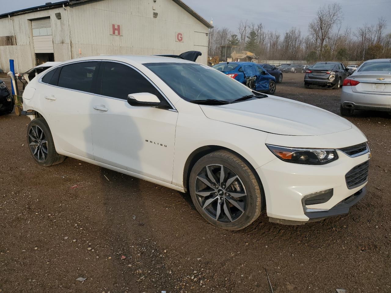 2017 Chevrolet Malibu - Image 4