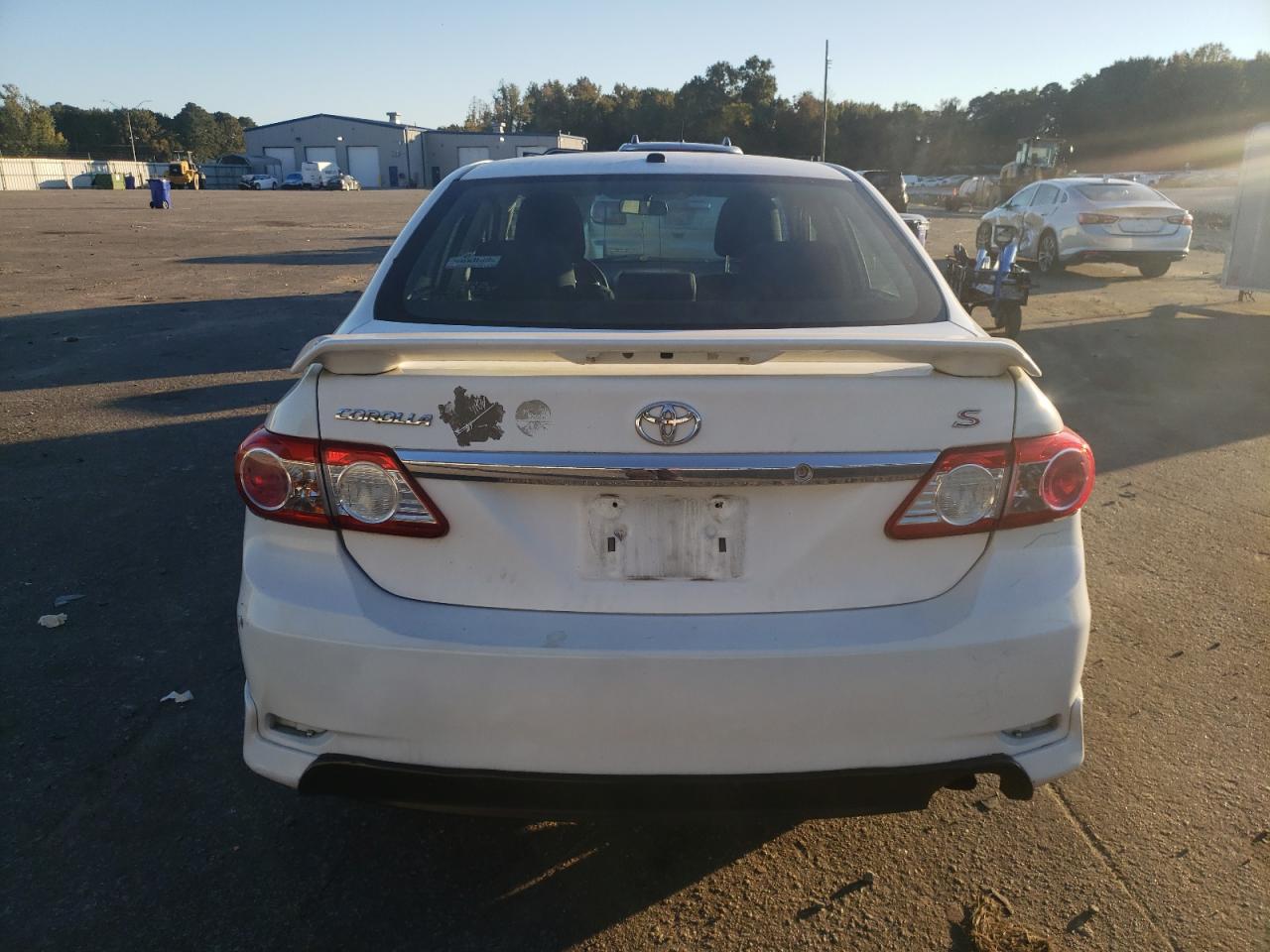 2011 Toyota Corolla Base VIN: 2T1BU4EE7BC738590 Lot: 76913574