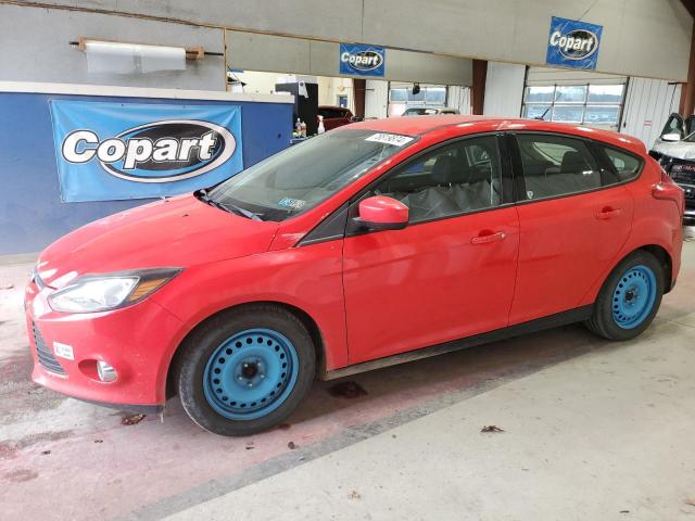 Хэтчбеки FORD FOCUS 2012 Красный