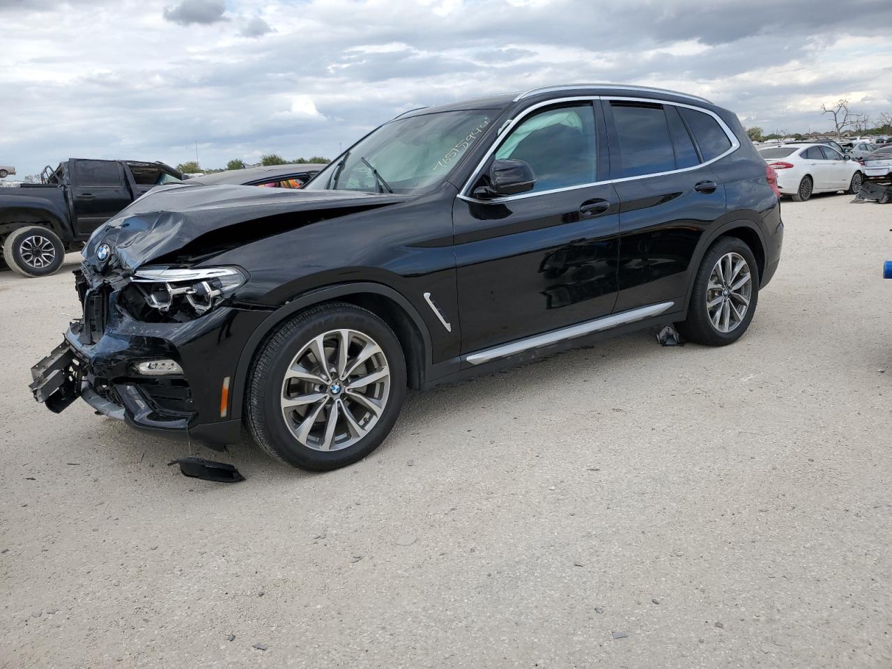 VIN 5UXTR9C57KLE14152 2019 BMW X3 no.1