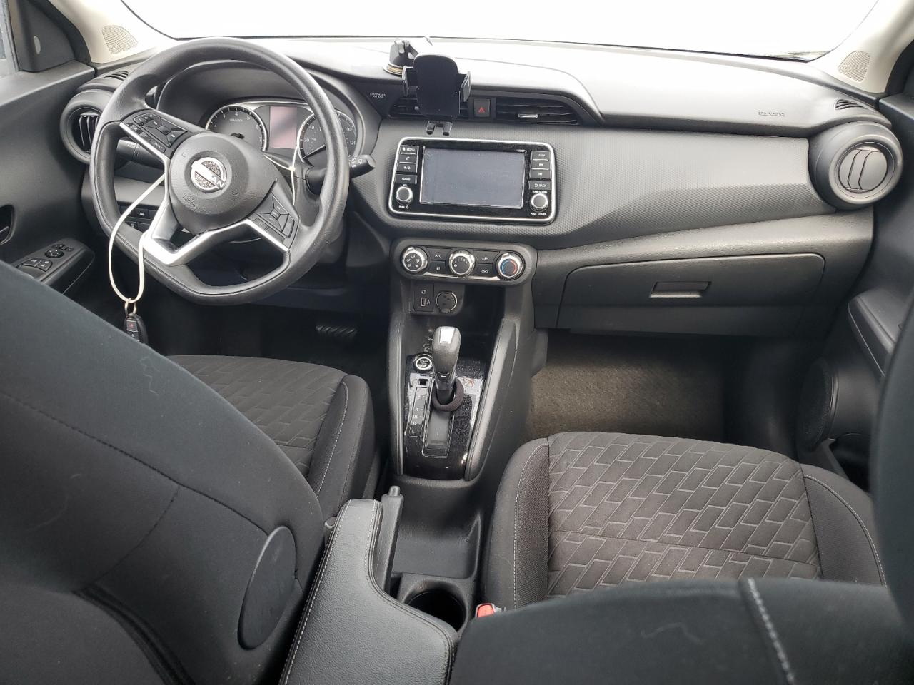 2022 Nissan Kicks - Image 8