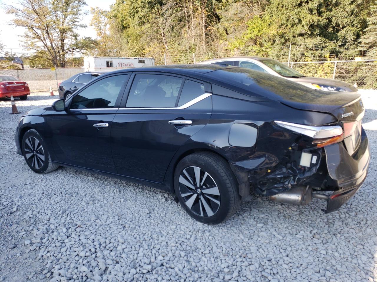 2021 Nissan Altima - Image 2