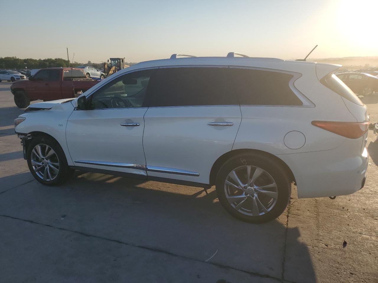 2015 Infiniti QX60 - Image 2