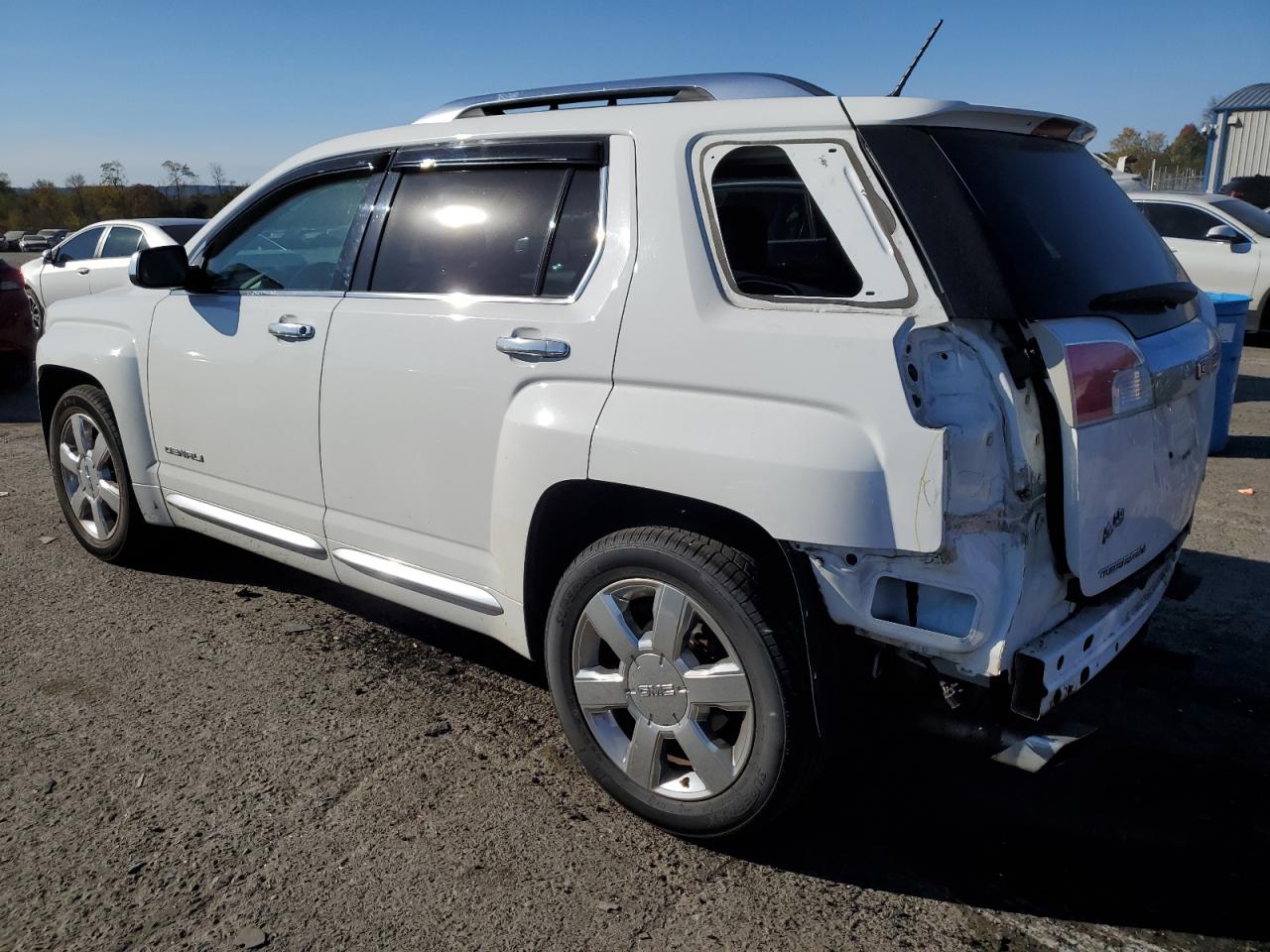 2014 GMC Terrain - Image 2