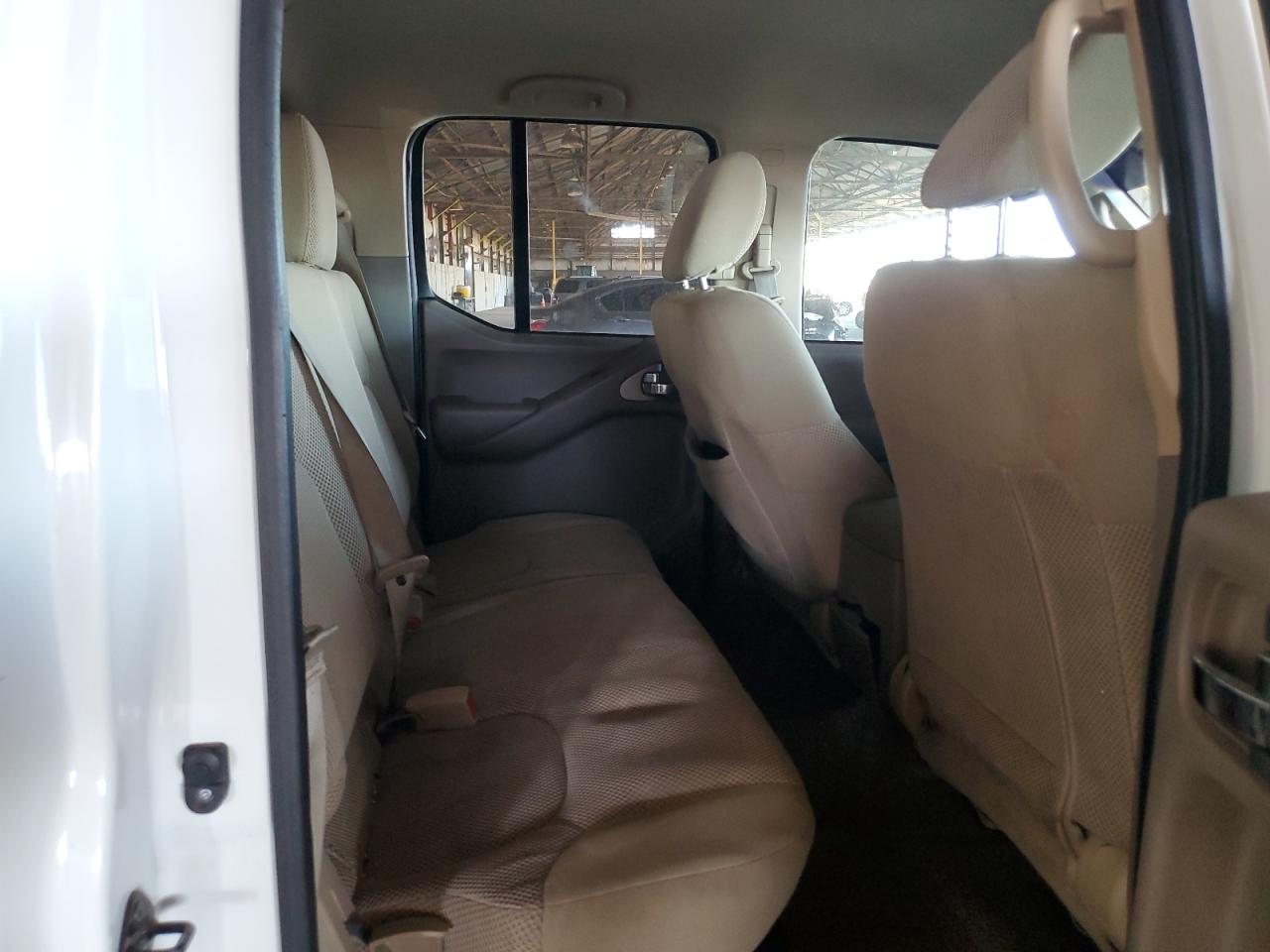 2016 Nissan Navara (Frontier) - Image 10