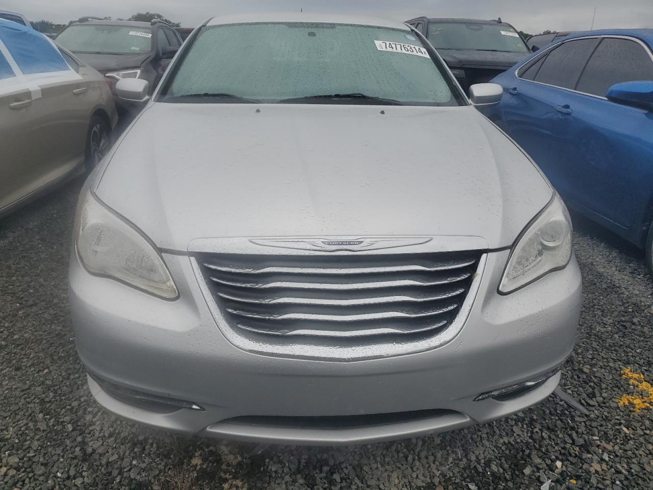 2012 Chrysler 200 - Image 5