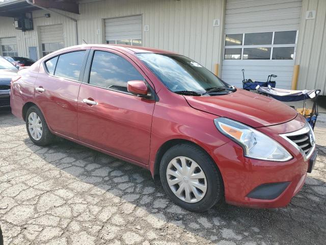  NISSAN VERSA 2015 Червоний