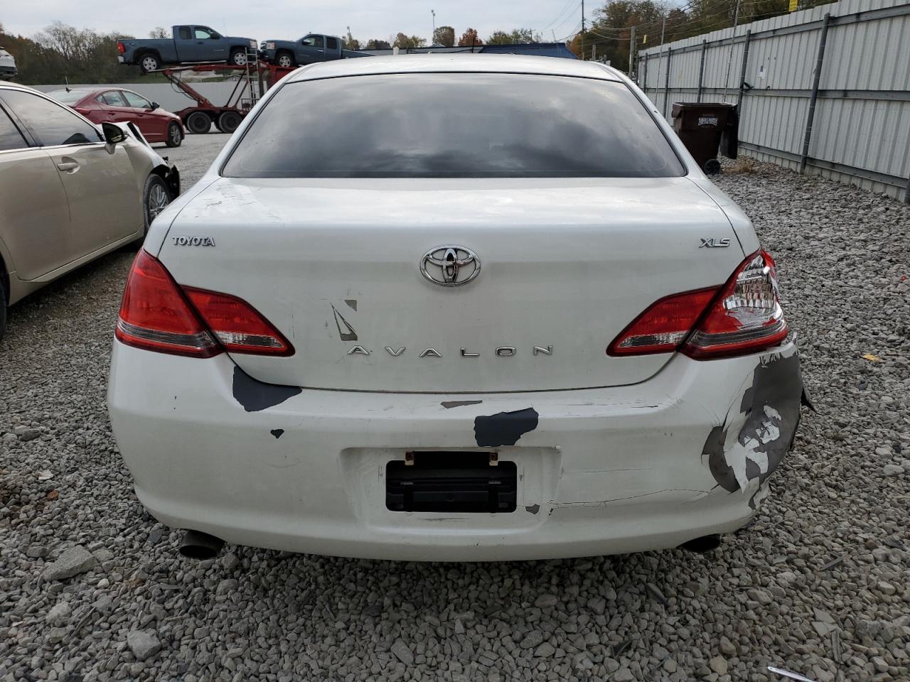 2005 Toyota Avalon Xl VIN: 4T1BK36B85U018321 Lot: 77195484