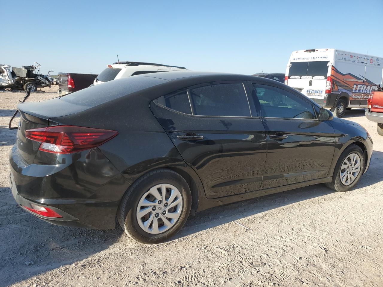 VIN 5NPD74LF1KH488532 2019 HYUNDAI ELANTRA no.3