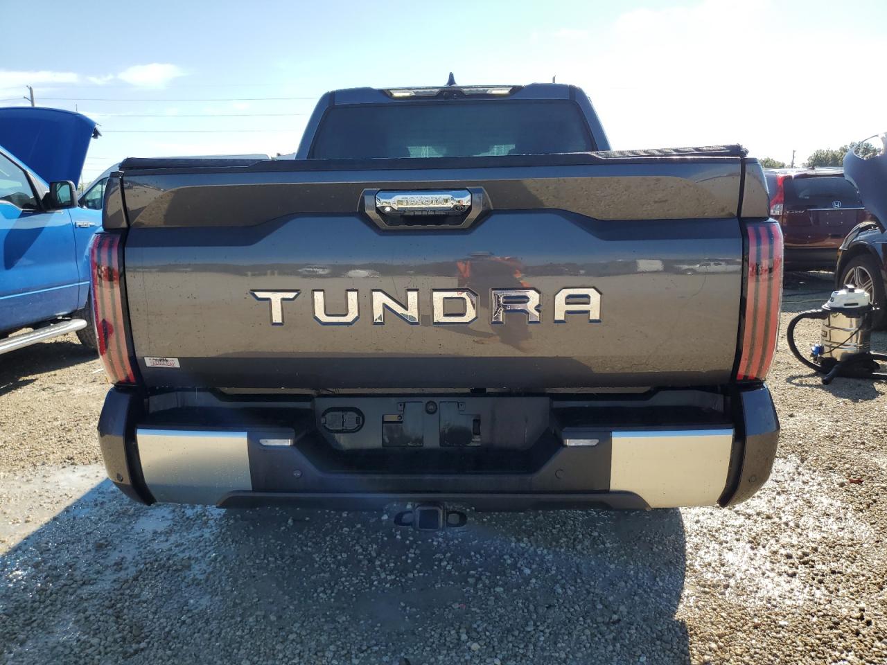 5TFJA5AB6NX001537 2022 Toyota Tundra Crewmax Limited