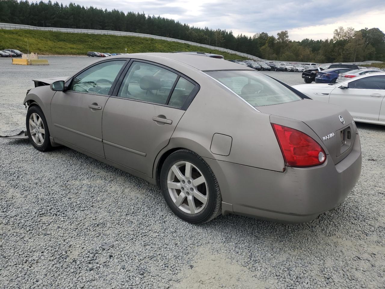 2004 Nissan Maxima - Image 2