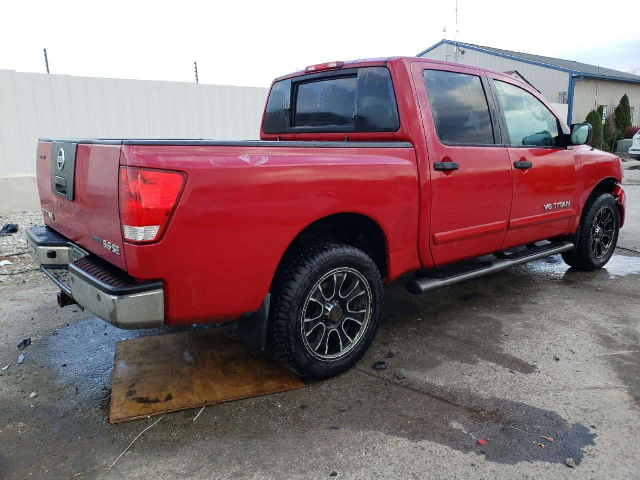2010 Nissan Titan - Image 3