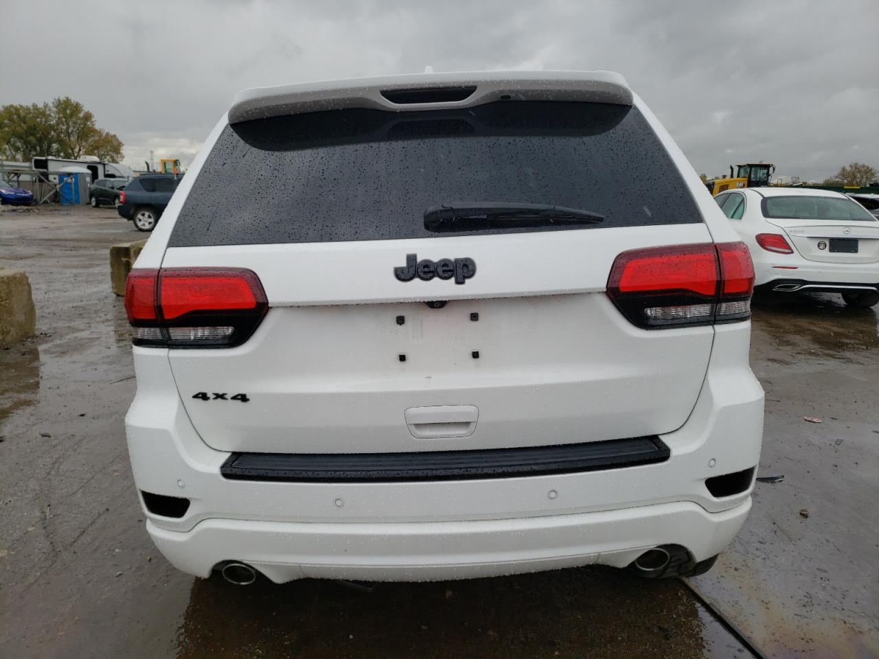 2015 Jeep Grand Cherokee Laredo VIN: 1C4RJFAGXFC225696 Lot: 75252304