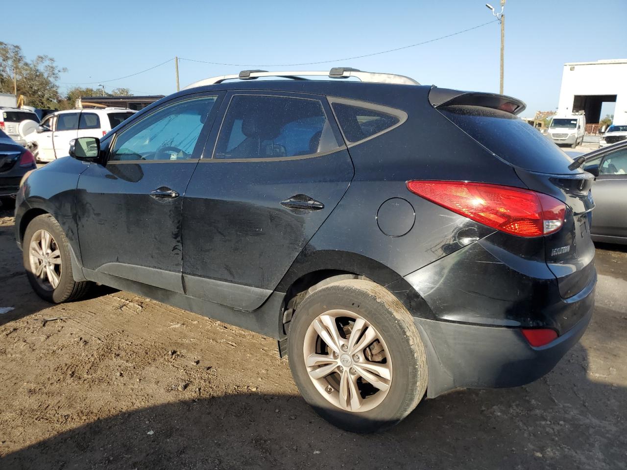2013 Hyundai Tucson - Image 2