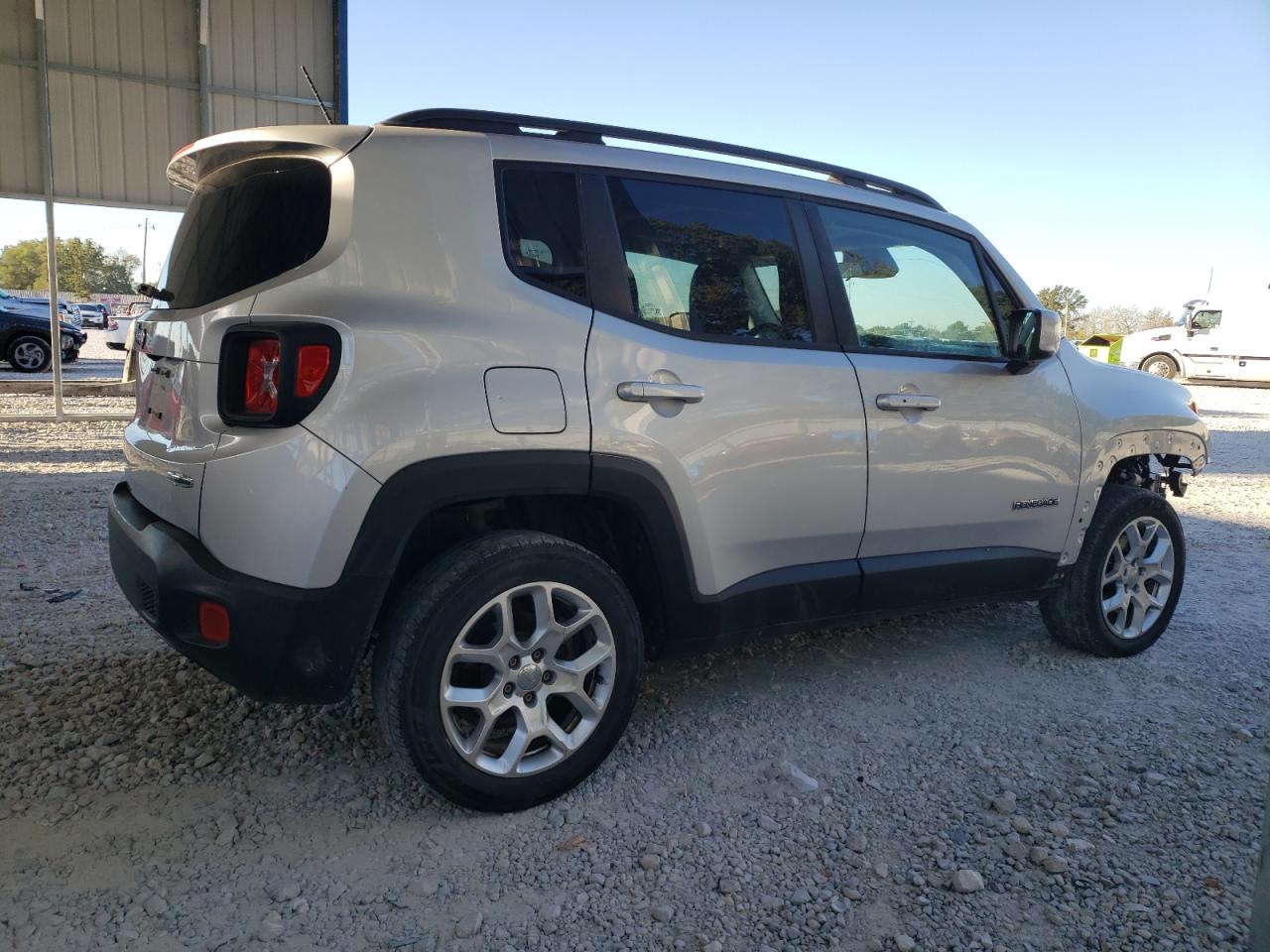 VIN ZACCJBBT6FPC14720 2015 JEEP RENEGADE no.3