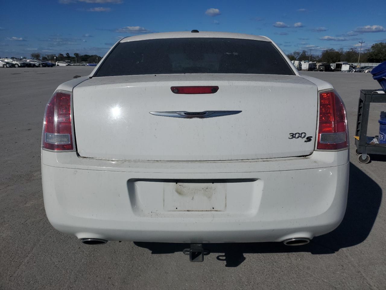 2014 Chrysler 300 S VIN: 2C3CCABG4EH119536 Lot: 75610884