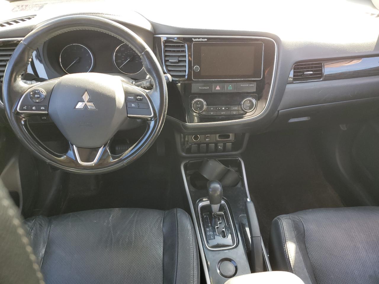 JA4AD3A37HZ038359 2017 Mitsubishi Outlander Se