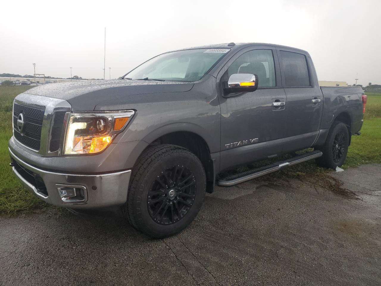 2019 Nissan Titan - Image 1