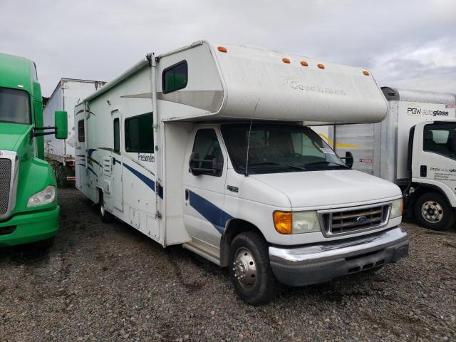 2004 Ford Econoline E450 Super Duty Cutaway Van en Venta en Woodburn, OR - Vandalism