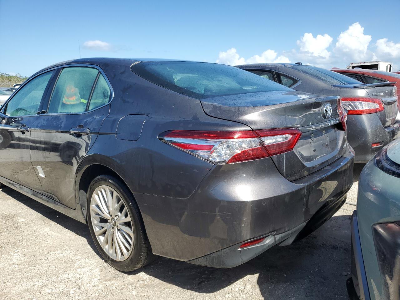 2018 Toyota Camry L VIN: 4T1B11HK3JU043254 Lot: 76399544