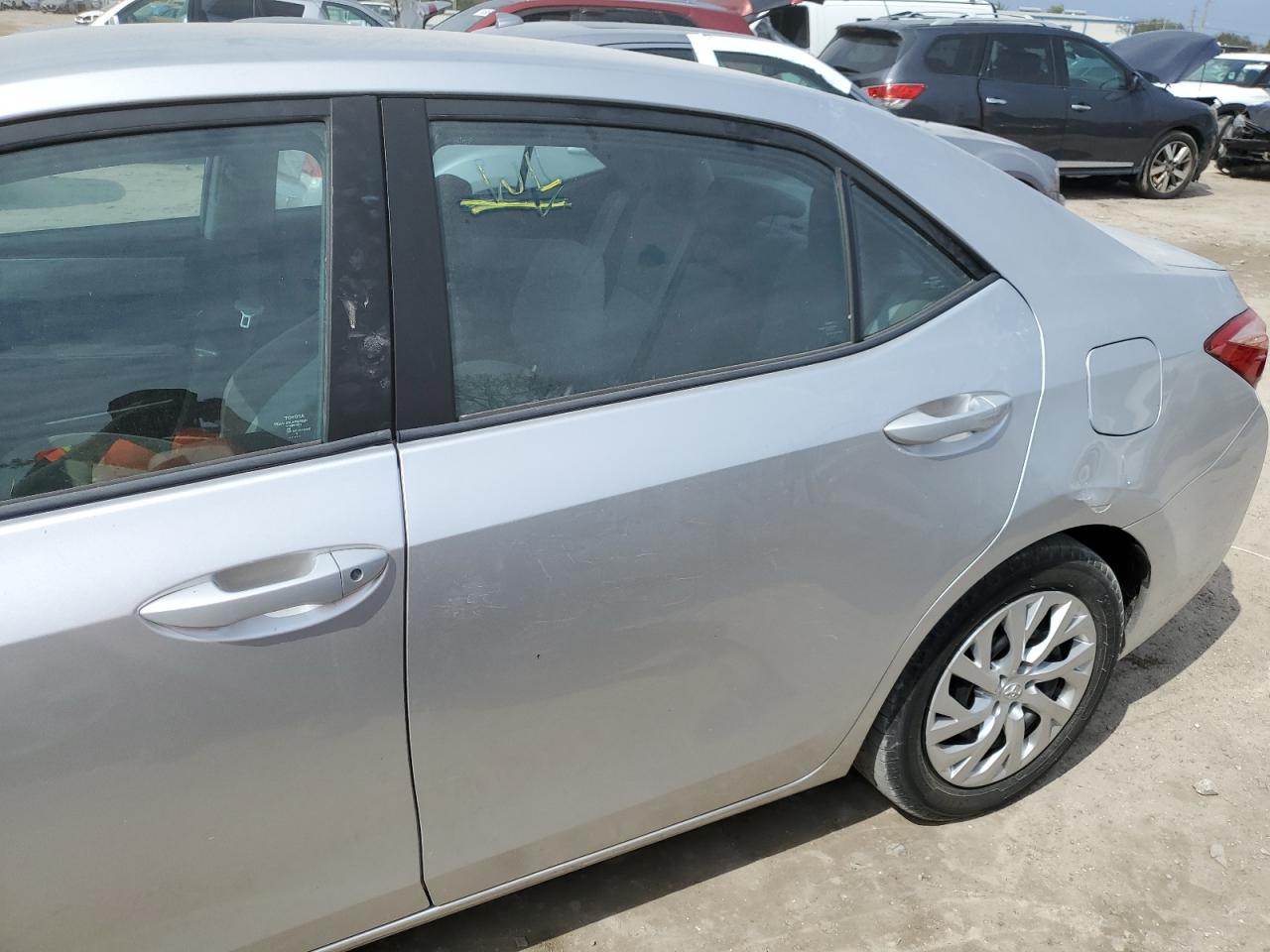 VIN 2T1BURHE2JC004818 2018 TOYOTA COROLLA no.12