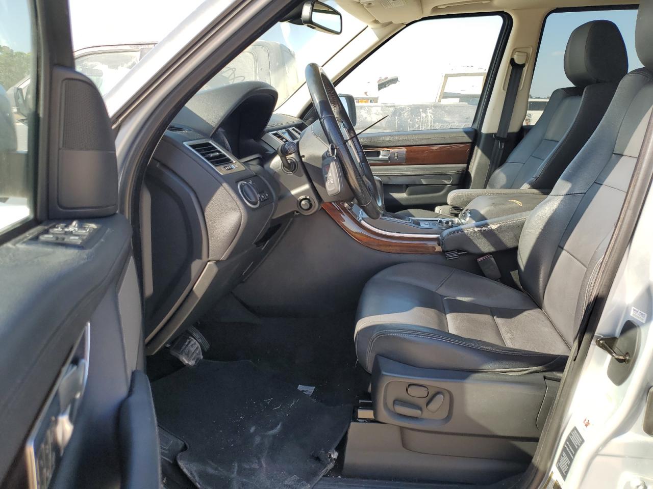 2011 Land Rover Range Rover Sport Hse VIN: SALSF2D41BA282364 Lot: 75190914