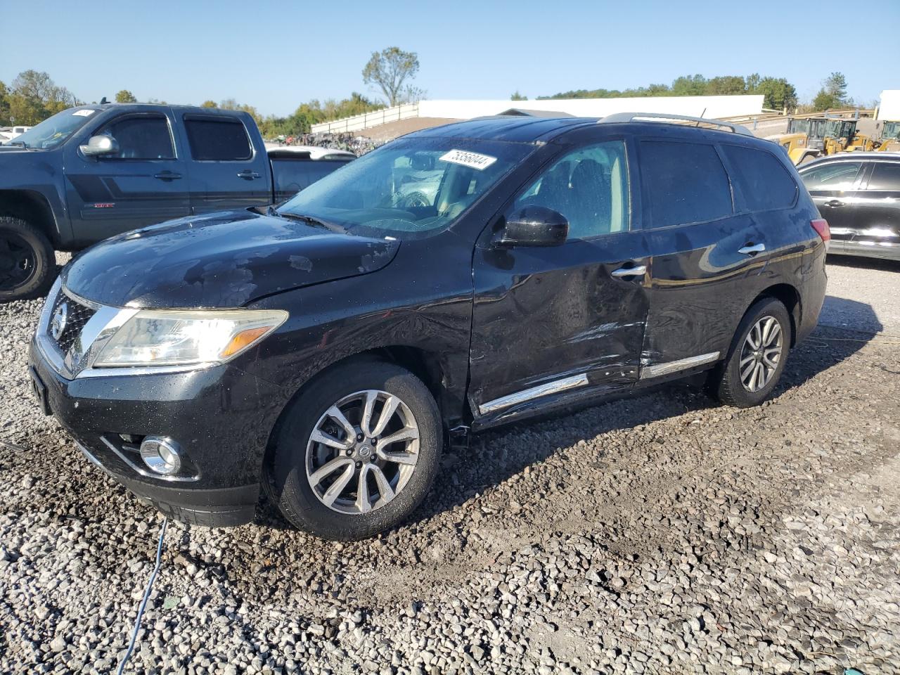 2014 Nissan Pathfinder - Image 1