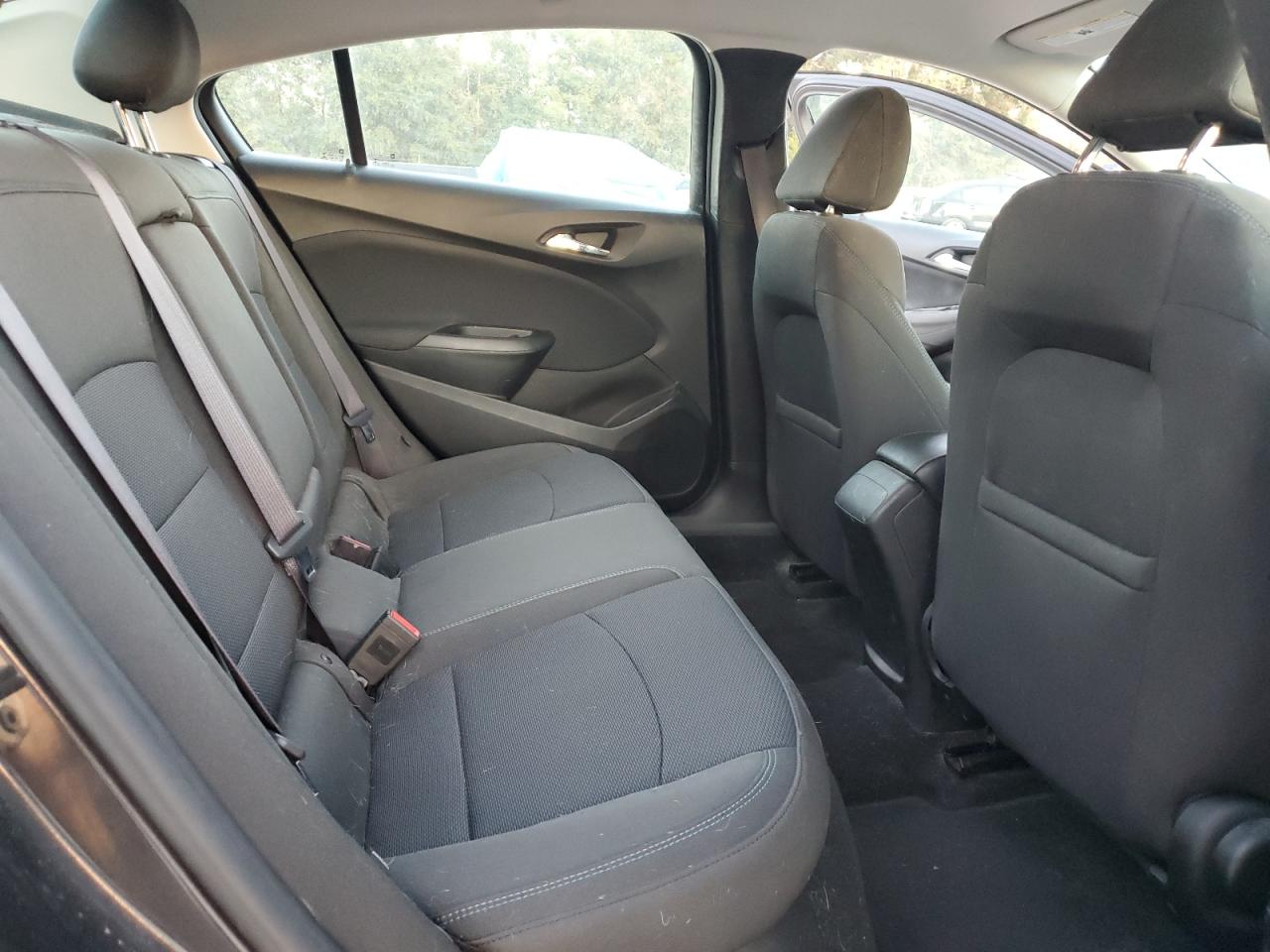 2016 Chevrolet Cruze - Image 10